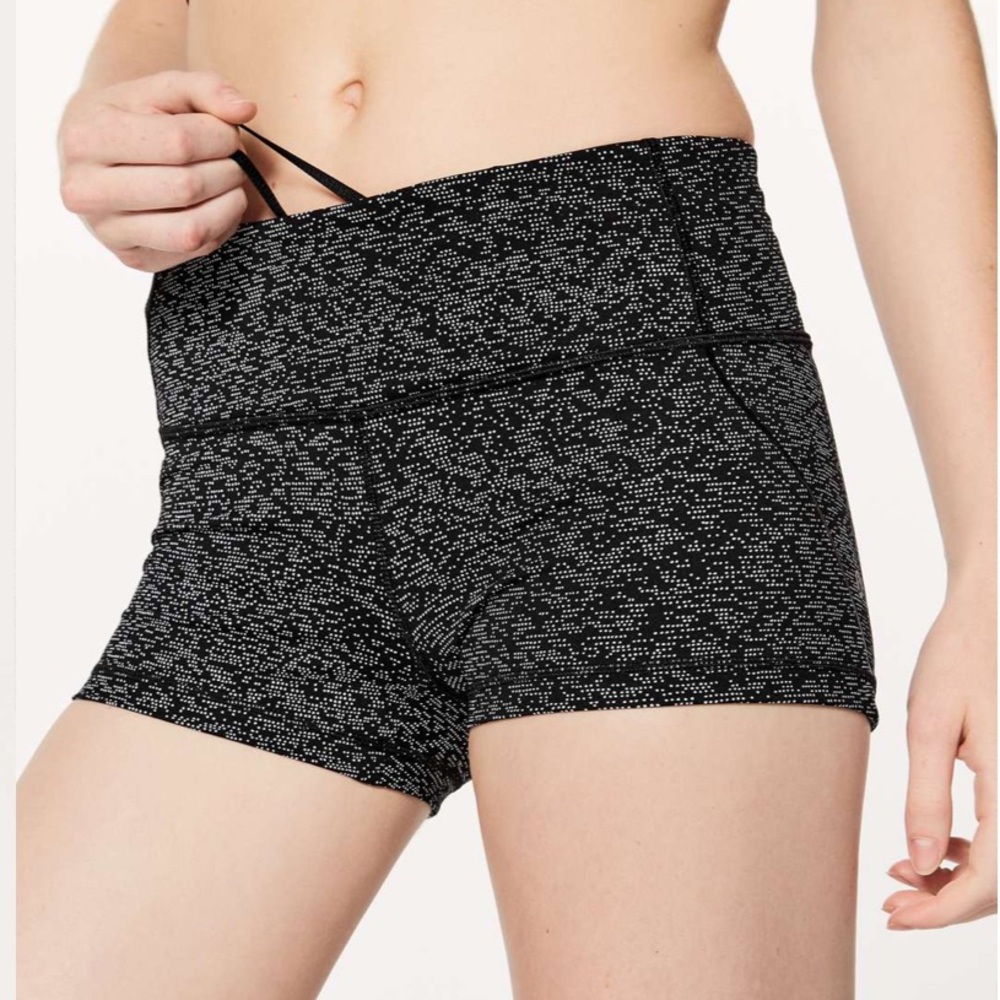 Lululemon Quick Pace Short (2.5")